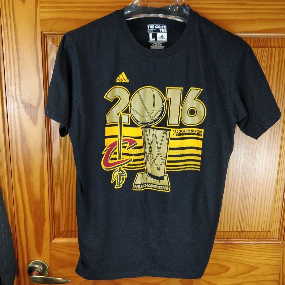 Adidas The Go-To Tee 2016 Basketball T-shirt LG